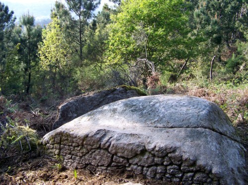 Petroglifos da Carrasca, en San Xulián (Marín).