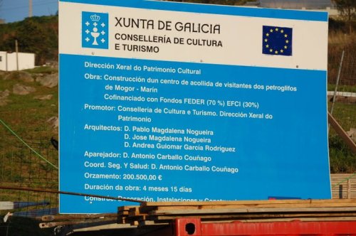 Obras no contorno dos Petroglifos de Mogor (foto de Xesús R. Castro).