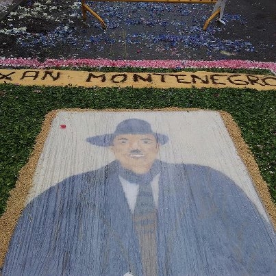 Alfombra de Corpus, en homenaxe a Xan Montenegro: xuño de 2012, San Xulián.