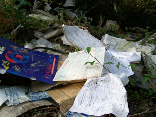 Verquido de documentos e refugallos.