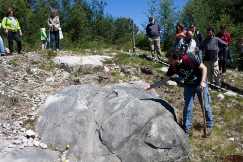 O grupo de sendeirismo do Colexio de Avogados de Pontevedra visitou o Espazo Natural e Arqueolóxico dos Sete Camiños. (Foto: Fran Currás).