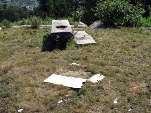 Os primeiros desperfectos na área recreativa do Pornedo.