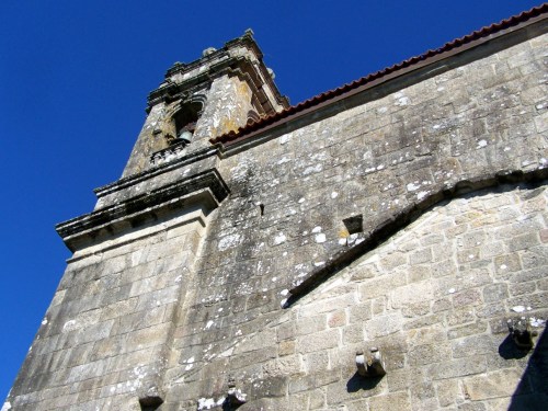 No mosteiro de Lérez.