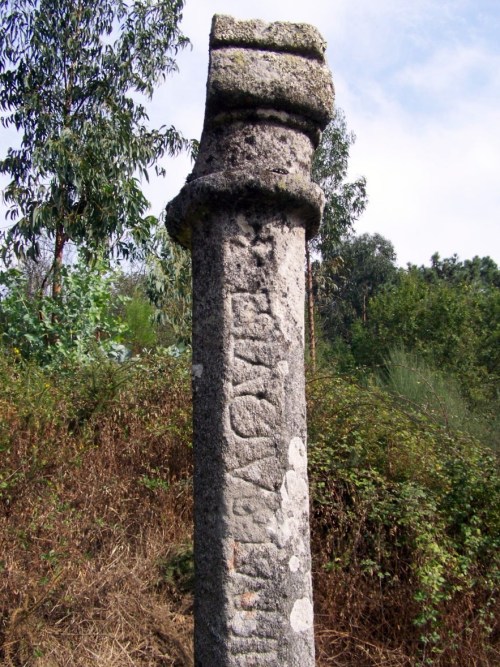 Vello cruceiro das Croas.