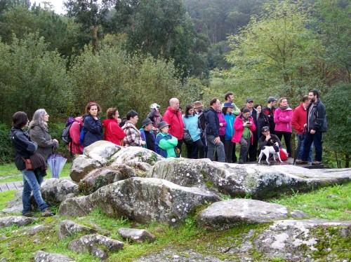 Nos petroglifos de Mogor. Roteiro organizado por Almuinha.