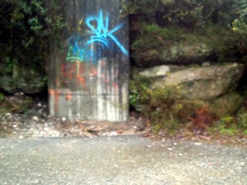Eliminado o verquido de mobles e cascallos a carón do túnel da Variante.