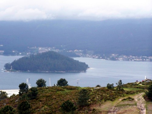 Illa de Tambo vista dende o Monte Pituco.