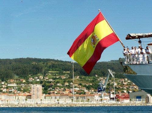 O Monte Pituco, dende a Escola Naval de Marín.