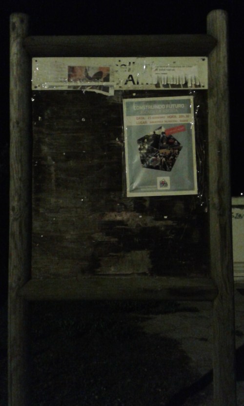 Taboleiro informativo en San Pedro. Só quedaba o cartelón do BNG.