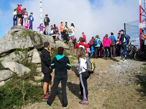 Andaina pola Serra da Fracha contra a A-57.