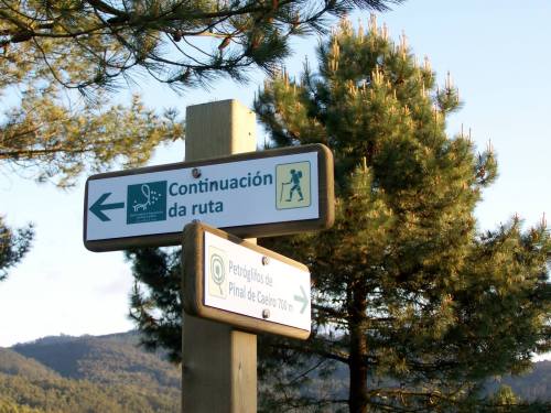 Sinalización do Espazo Sete Camiños.