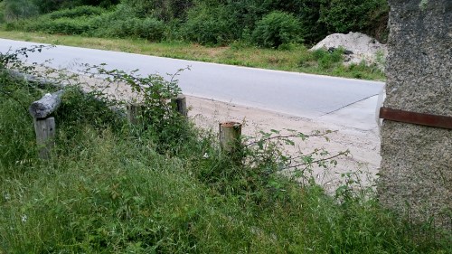 Peche de madeira que cómpre repoñer.