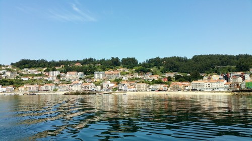 Navegando pola ría de Pontevedra.