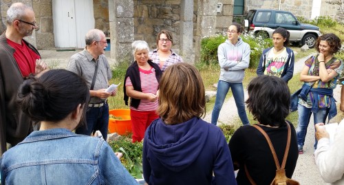Charla sobre as herbas de San Xoán organizada por Vaipolorío.