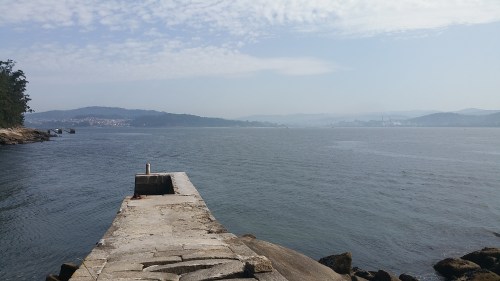 Muelle do faro de Tambo