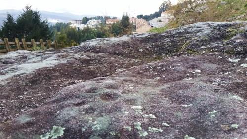 Pedra Grande de Montecelo (Área Arqueolóxica da Caeira).