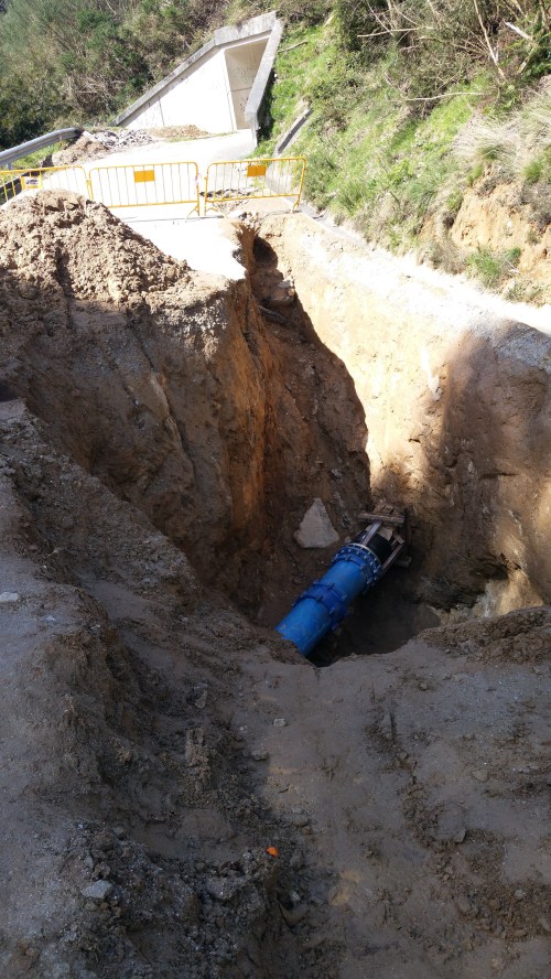 Obras de Acuaes no Caeiro.