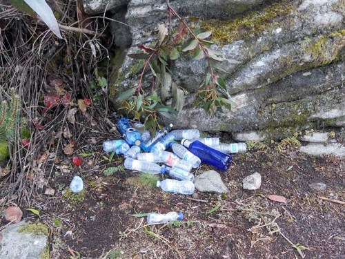Residuos acumulados trala proba deportiva. (Foto: M. López)