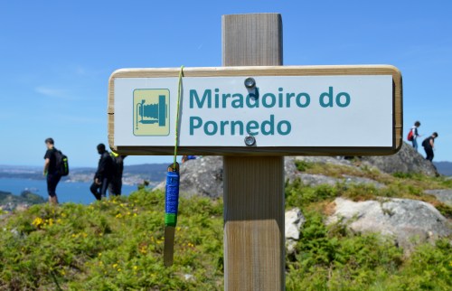 Agasallo de Jóvenes Pioneros