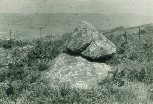 Conxunto rupestre de Champás nº3. Foto, posiblemente, de Carlos Paratcha, anos 50.