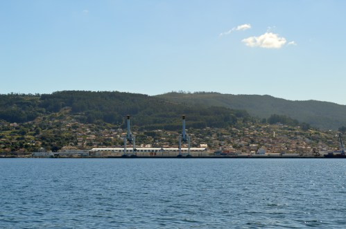 Vista do Monte Pituco dende o peirao de Tambo.