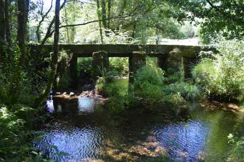 'Ruta da pedra' por Cotobade