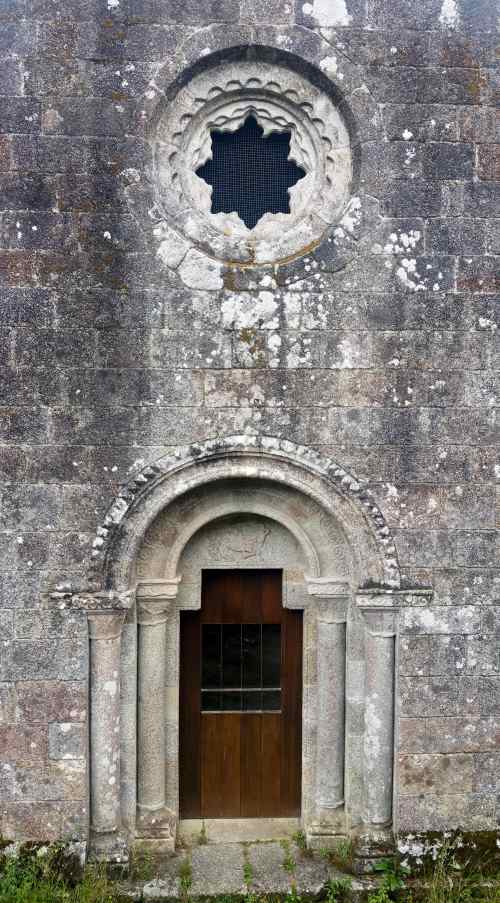 Mosteiro de Caaveiro