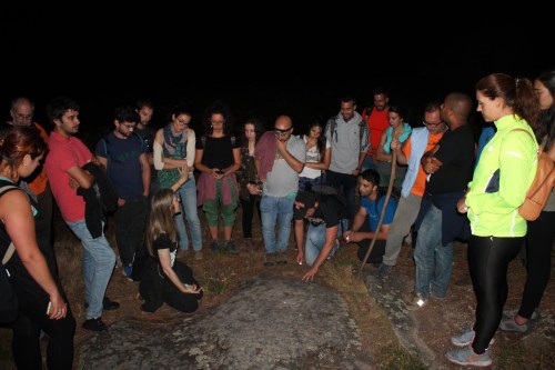 Ruta nocturna polo Espazo Sete Camiños co grupo Comunix