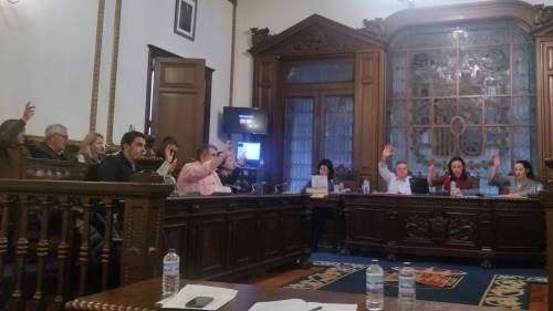 Moción da Marea sobre o campo de fútbol de San Xulián: votos en contra do PP