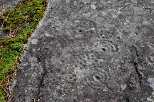 Petróglifos da Matanza, Amoedo