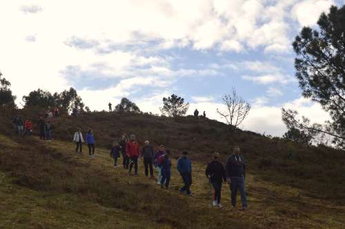 No sendeiro entre Sete Camiños e Pornedo
