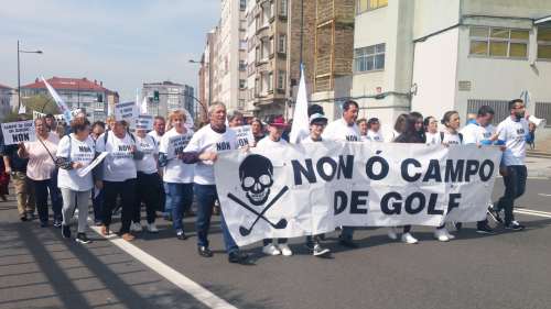 Manifestación Por un Plano Forestal: Compostela, abril 2018