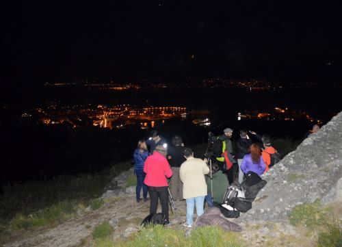 Fotografía nocturna no Monte Pituco