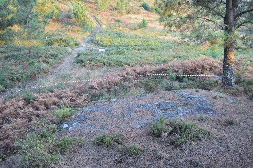 Balizan con cinta os petróglifos do Pornedo