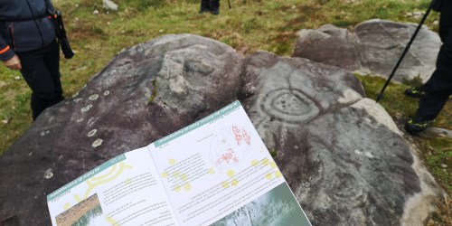 Ruta polo Espazo Sete Camiños con sendeiristas de Negreira, Compostela e Cerceda