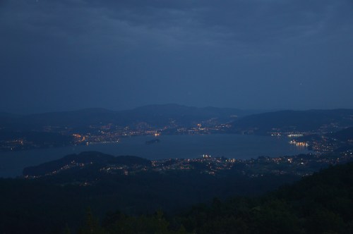 Noite sobre a ría de Vigo, dende Cotorredondo