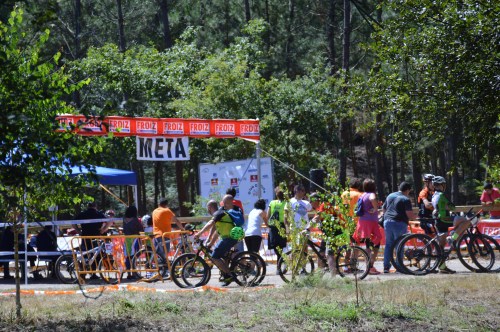 Competicións ciclistas no monte de Salcedo